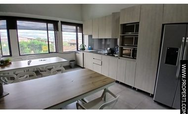 Oficina en Arriendo Alcala Envigado