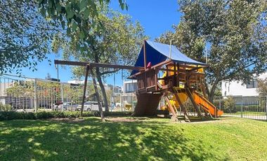 OPORTUNIDAD!! VENTA EN PARQUES VIRREYES, propiedad lista para habitar en una de las zonas mas exclusivas de Zapopan.