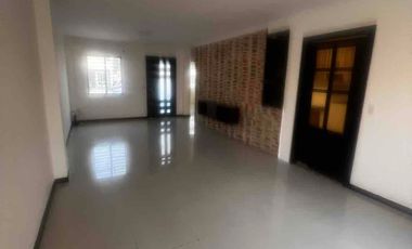 alquilo casa de una planta villa club