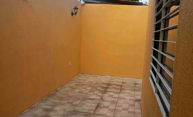 alquilo casa de una planta villa club