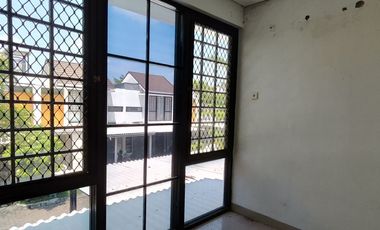 Disewakan rumah Shoji Land 3 kamar tidur dekat pos satpam dan taman bermain