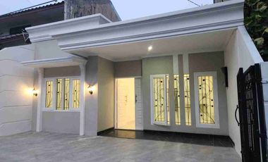 CANTIK Baru Renov !! Luas 122 Rumah di Tebet SIAP HUNI Jakarta Selatan