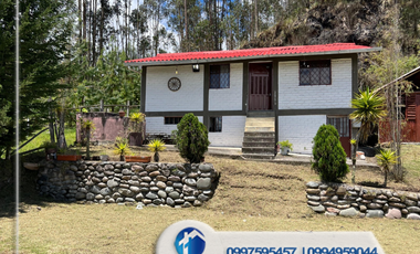 Venta Casa Con Terreno En El Sector De Deleg, Cañar - Ecuador