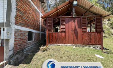Venta Casa Con Terreno En El Sector De Deleg, Cañar - Ecuador
