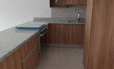 Casa en renta Residencial Benevento, impecable Seminueva de hace 2 años privada con control de acceso y guardias de seguridad, León, Gto.
