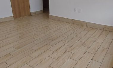 Casa en renta Residencial Benevento, impecable Seminueva de hace 2 años privada con control de acceso y guardias de seguridad, León, Gto.