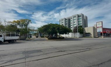 Casa en renta Residencial Benevento, impecable Seminueva de hace 2 años privada con control de acceso y guardias de seguridad, León, Gto.