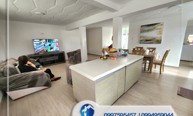 Renta Casa Sector Av. 10 de Agosto, Cuenca