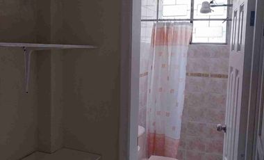 un ðormitorio con Baño en la.Gasca