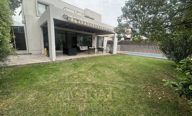 Venta Casa Chamisero Colina 4D 2 en Suite Oficina Dormitorio Servicio Piscina Terraza
