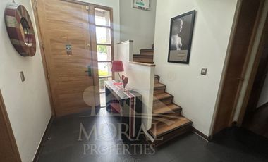 Venta Casa Chamisero Colina 4D 2 en Suite Oficina Dormitorio Servicio Piscina Terraza