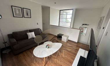 Venta Casa Chamisero Colina 4D 2 en Suite Oficina Dormitorio Servicio Piscina Terraza