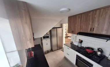Alquiler de Duplex en Miraflores – Excelente Ubicación a 2 cdras. del óvalo Gutierrez