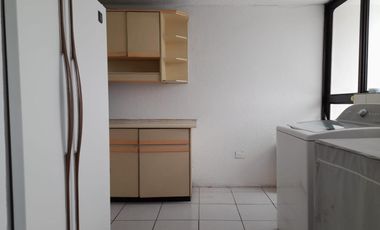 En venta Casa Contemporánea, Miravalle, Sector Nayon