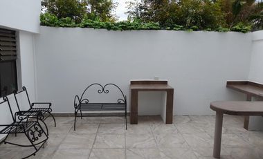 En venta Casa Contemporánea, Miravalle, Sector Nayon