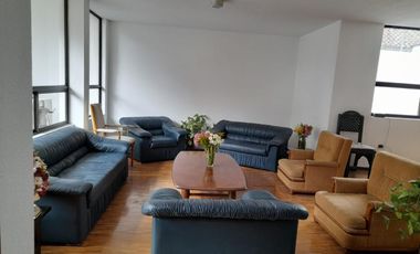 En venta Casa Contemporánea, Miravalle, Sector Nayon