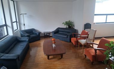 En venta Casa Contemporánea, Miravalle, Sector Nayon