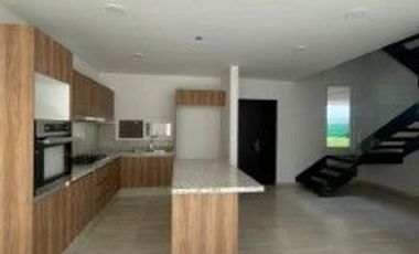 RENTA DE CASA  NUEVA EN METEPEC