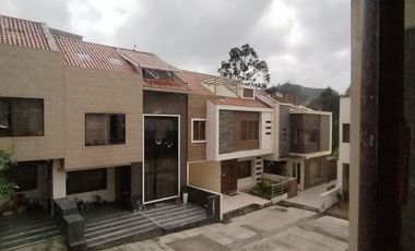 Casa Av. Loja 4 habitaciones