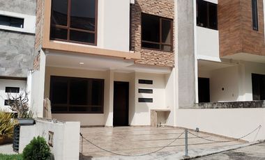 Casa Av. Loja 4 habitaciones