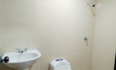 Casa Av. Loja 4 habitaciones