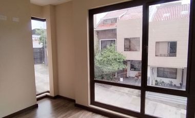 Casa Av. Loja 4 habitaciones
