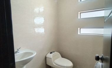 Casa Av. Loja 4 habitaciones