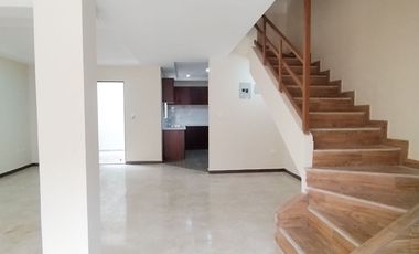 Casa Av. Loja 4 habitaciones