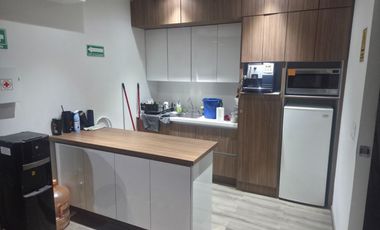 Oficina acondicionada en renta en Reforma e Insurgente
