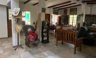 SE VENDE HERMOSA QUINTA DE 4,250M2 CON ALBERCA TECHADA EN NEPANTLA DE SOR JUANA INÉS DE LA CRUZ, EDO. MÉX.