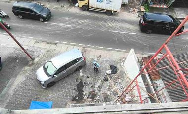 Ruko komeesil 3 Lantai Cocok Buat Usaha Meruya Jakarta Barat