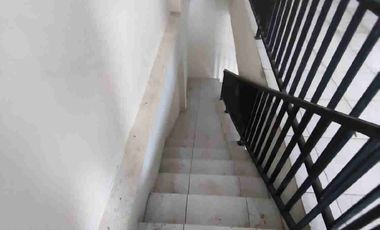 Ruko komeesil 3 Lantai Cocok Buat Usaha Meruya Jakarta Barat
