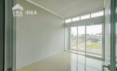 Rumah 2 Lantai Dijual atau Disewakan Di Solo Dekat Kampus UNS, RSUD Dr Moewardi dan Solo Safari