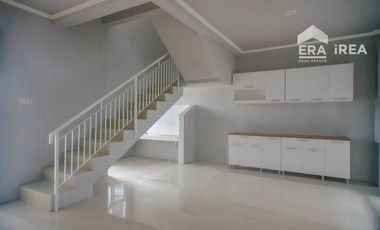 Rumah 2 Lantai Dijual atau Disewakan Di Solo Dekat Kampus UNS, RSUD Dr Moewardi dan Solo Safari
