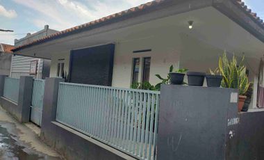 disewakan rumah/kosan untuk keluarga kecil, lokasi strategis