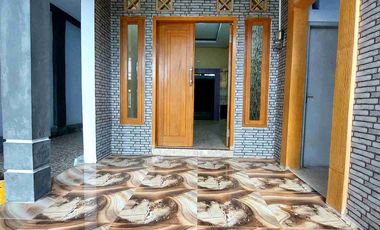 Dijual Cepat Rumah 2Lantai Siap Huni Di Tengah Kota Banyuwangi
