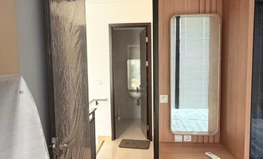 DISEWAKAN RUMAH MILENIAL 4.5X10 FULL FURNISH SIAP HUNI PIK2 EXTENSION