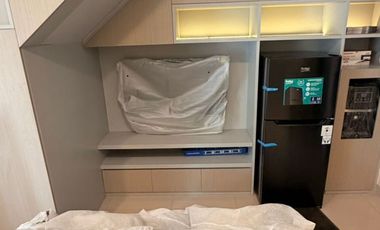 DISEWAKAN RUMAH MILENIAL 4.5X10 FULL FURNISH SIAP HUNI PIK2 EXTENSION