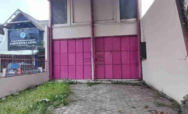 Termurah Tanah Dan Bangunan Di Area Pasar Mranggen Cocok Untuk Toko Tempat Usaha Dan Gudang Atau Kantor,Lokasi Premium Depan Bank BCA Sebelah BPR Dekat Toko Emas dan Dekat RS Pelita Anugerah Mranggen Semarang