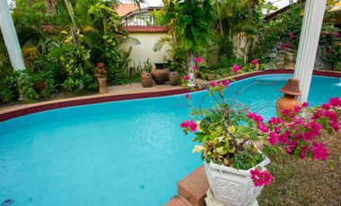 Thai fusion house for rent