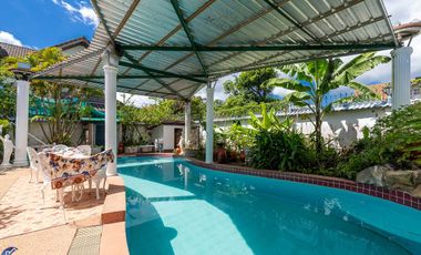 Thai fusion house for rent