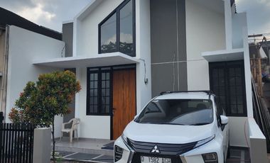 Disewakan Rumah Baru Minimalis Skandinavia Arcamanik Bandung Dekat Masjid & Fasilitas Lengkap 2KT Siap Huni 2026