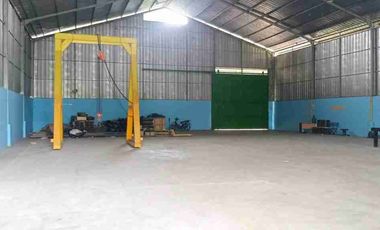 Luas 1200 Gudang Narogong Bekasi Disewakan Akses 40 feet container