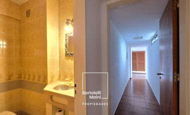 ALQUILER | 1° de Mayo 953 | Piso Excl. 312m2 + cochera