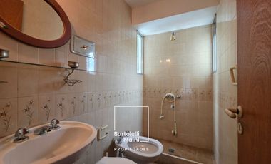 ALQUILER | 1° de Mayo 953 | Piso Excl. 312m2 + cochera