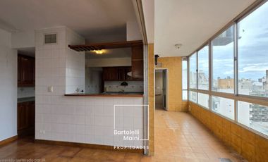 ALQUILER | 1° de Mayo 953 | Piso Excl. 312m2 + cochera