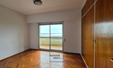 ALQUILER | 1° de Mayo 953 | Piso Excl. 312m2 + cochera