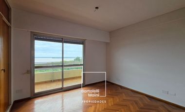 ALQUILER | 1° de Mayo 953 | Piso Excl. 312m2 + cochera