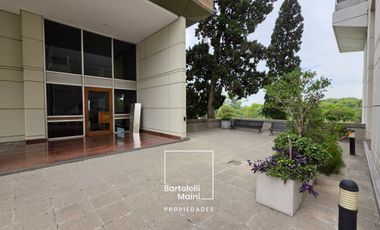 ALQUILER | 1° de Mayo 953 | Piso Excl. 312m2 + cochera