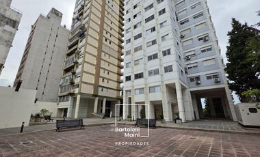 ALQUILER | 1° de Mayo 953 | Piso Excl. 312m2 + cochera